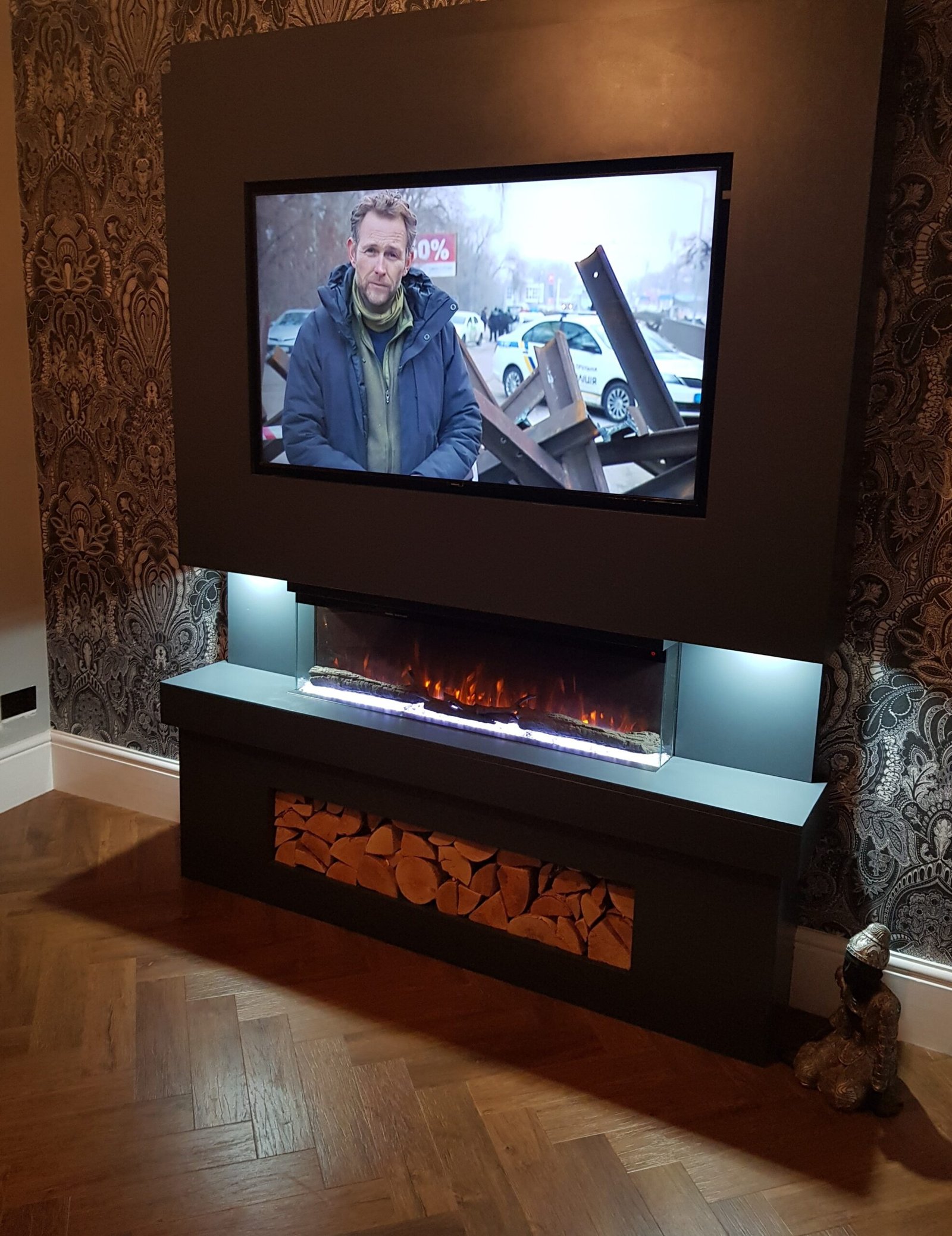 Why Are Floating Electric Fires So Popular in the UK? - Evolution Fires