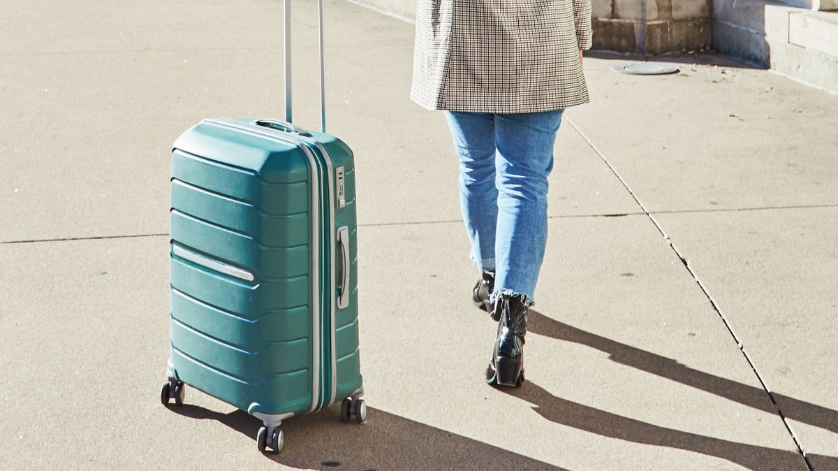 Lightweight Luggage: The Ideal Solution for Stress-Free Travel