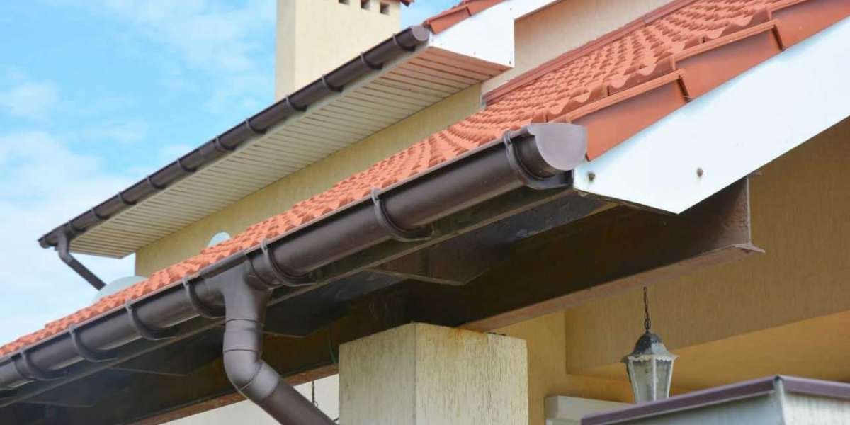 When Is the Best Time to Hire a Professional Gutter Cleaning Service in Brooklyn?