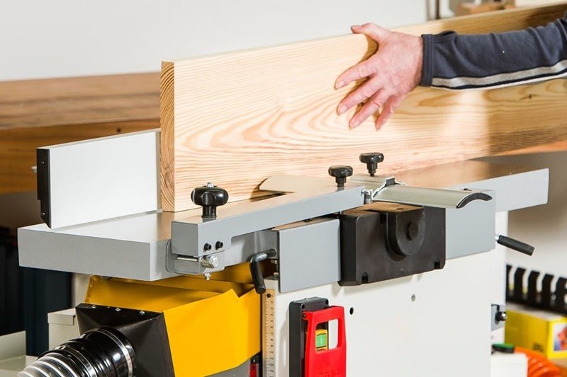 3 Types of Wood Thicknesser Machines and Important Features Explained