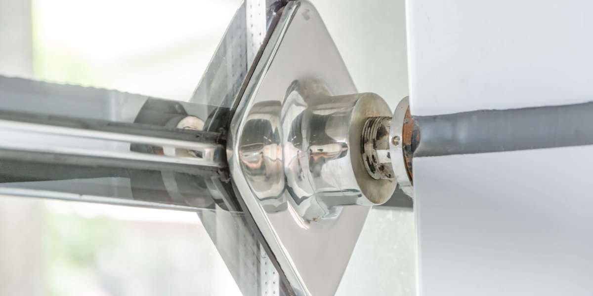 Expert Roller and Hinge Replacement Services in Spring Valley, NV | Quality & Reliability