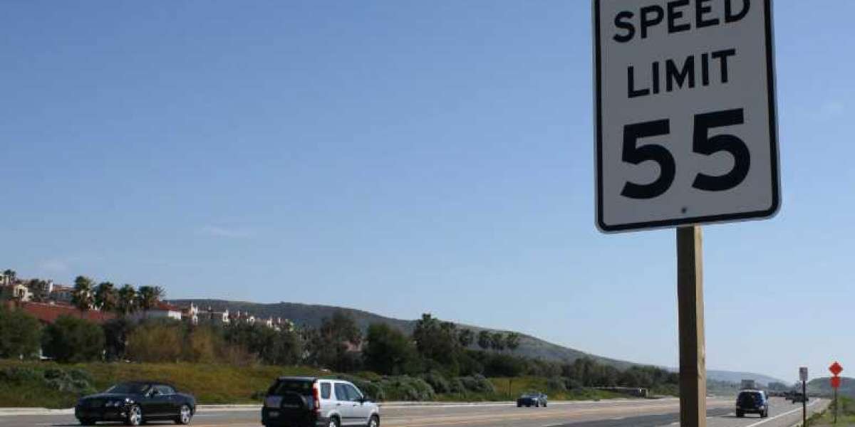 Why Speed Limits for Towing Are Lower Than Regular Speed Limits